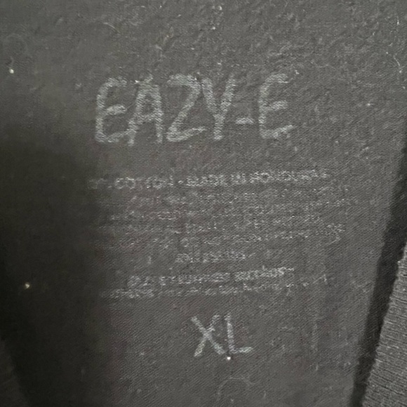 Eazy-E Black Cropped T-shirt - Picture 3 of 6